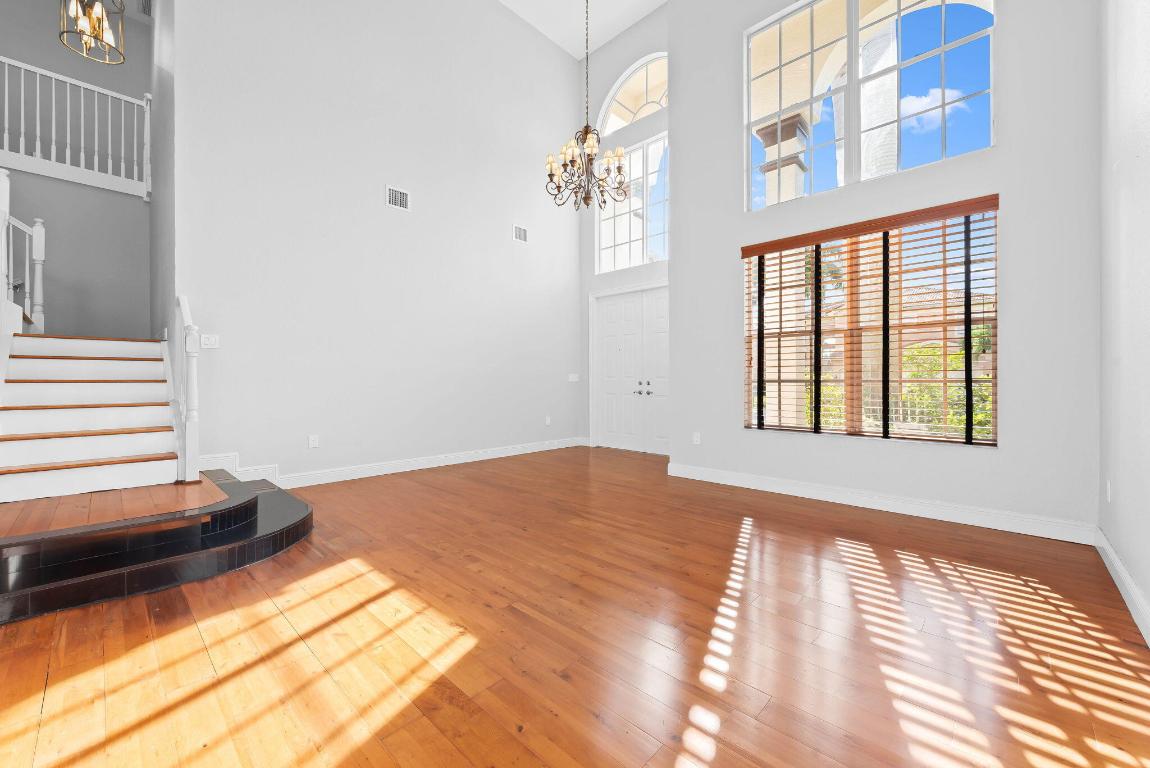 10774 Sunset Ridge Circle