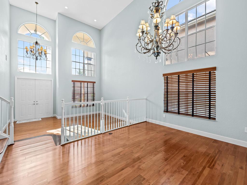 10774 Sunset Ridge Circle