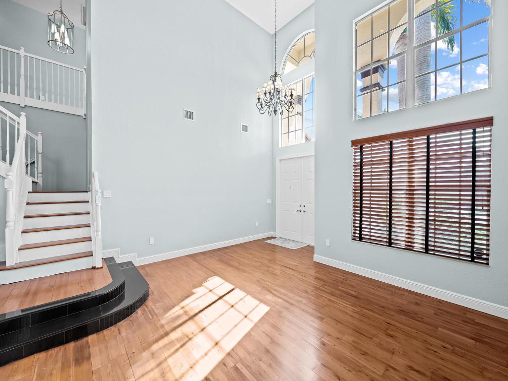 10774 Sunset Ridge Circle