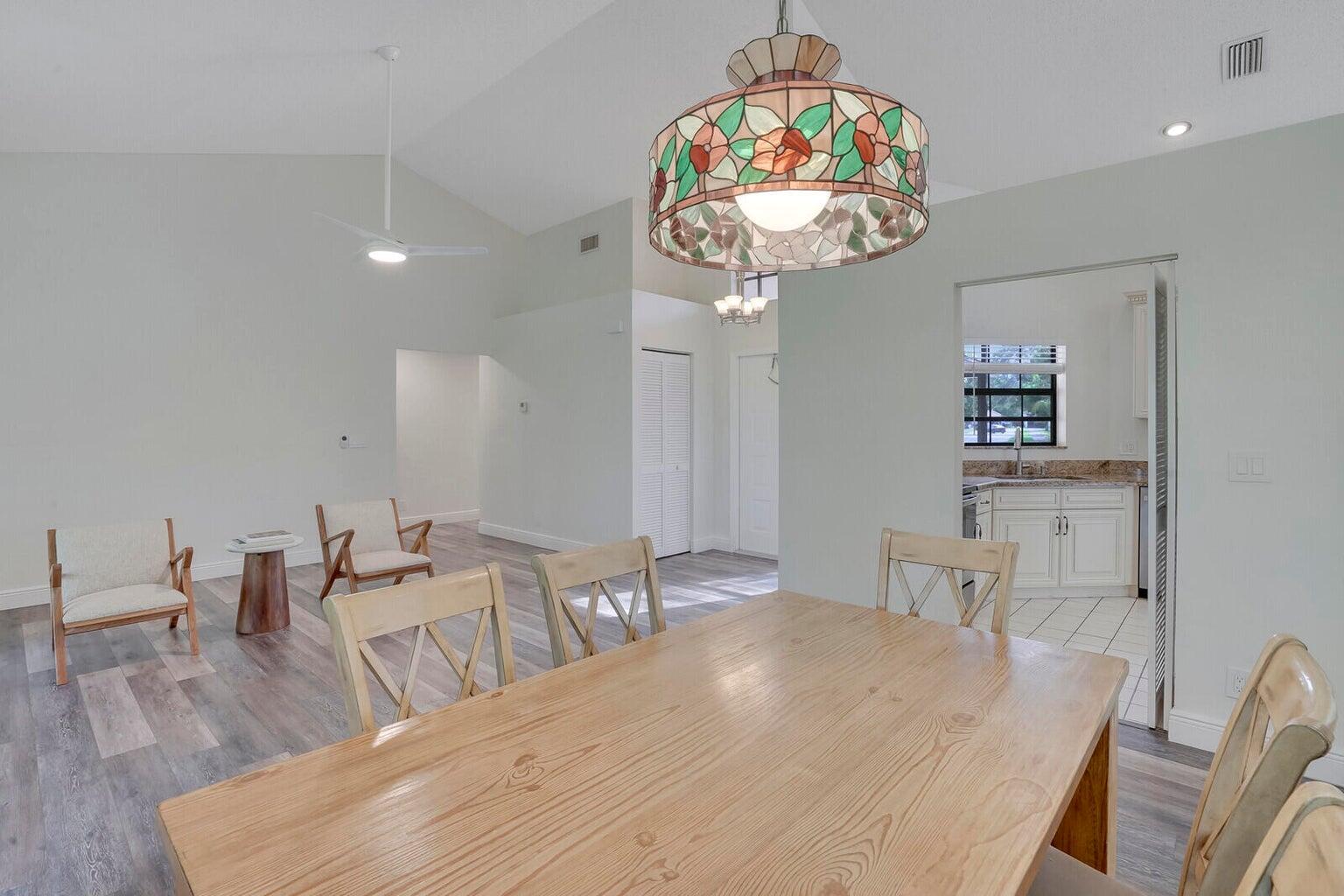 WINSTON PARK - Residential