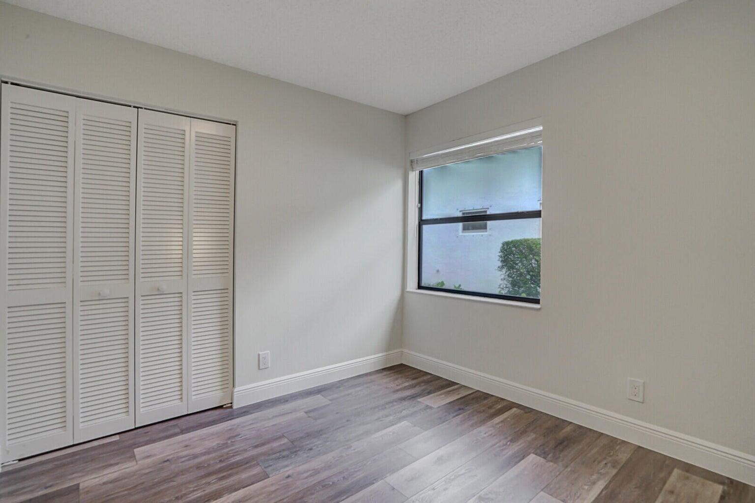 WINSTON PARK - Residential