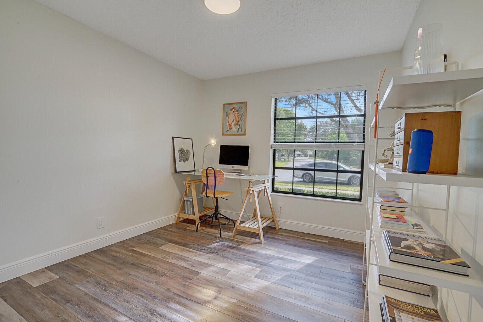 WINSTON PARK - Residential