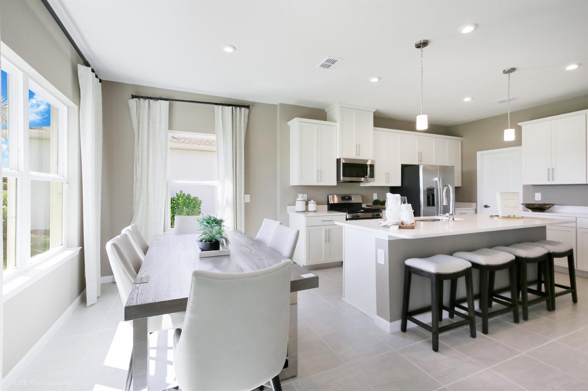 SPIRIT OF SEBASTIAN - Residential Lease