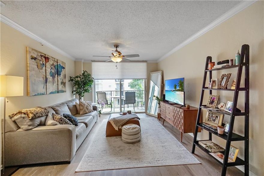 West Palm Beach: Beautifully Renovated 2 bed/2 bath unit located in highly sought after Gated Community; Flagler Pointe Condominiums. You will fall in love with your Intracoastal & Club Area Views directly from your open balcony. Enjoy an open floor layout, with an open kitchen with granite counter tops, & S/S appliances. Newer carpet & Laminate flooring throughout. Unit comes with Washer/ Dryer inside! Parking Space is Covered, perfect for protection. Updated bathroom vanities. This building has hotel like amenities including 24 hr Concierge service, 24 hour on-site security, fitness center, Business center, Billiard room, Sauna, Club House, Heated Pool, & much more. Leases Allowed! Pet Friendly Building. Close to everything; WPB Airport, Beaches, restaurants, shopping, & more.