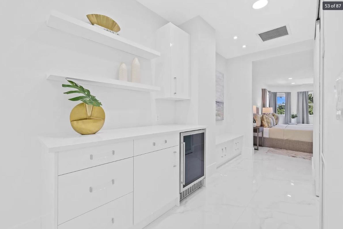 LAS OLAS ISLES - Residential