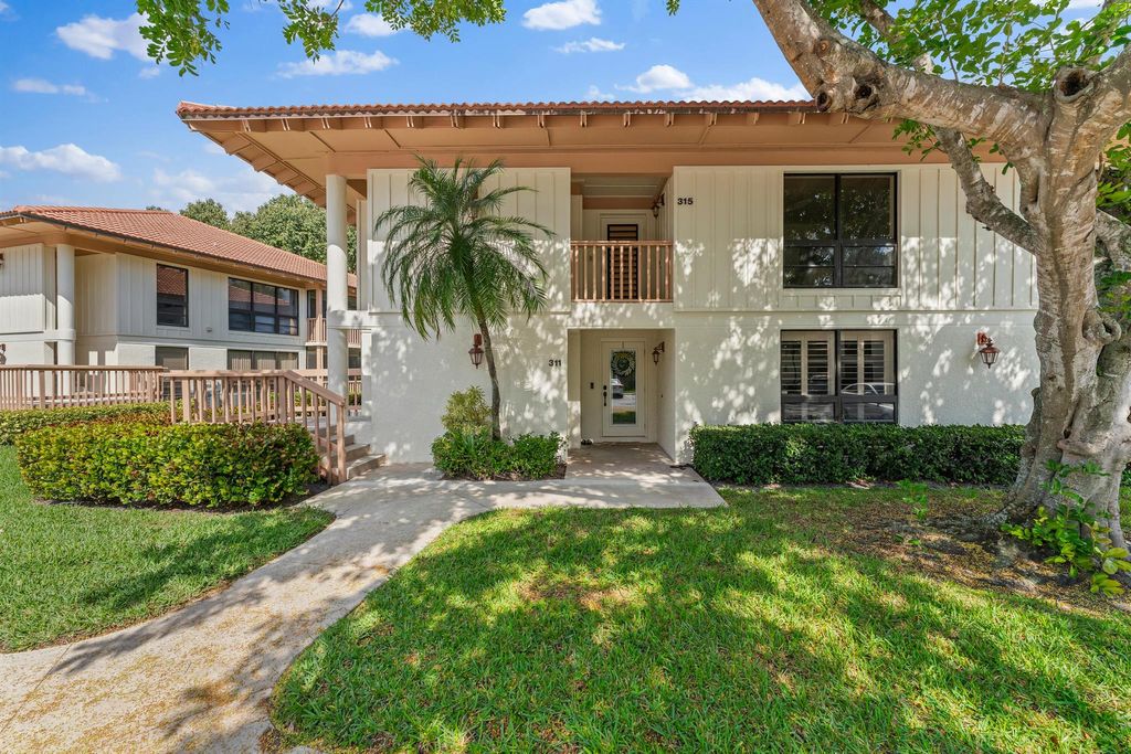 Photo of 315 Brackenwood Circle #315, Palm Beach Gardens, FL 33418 (MLS # R10956818)