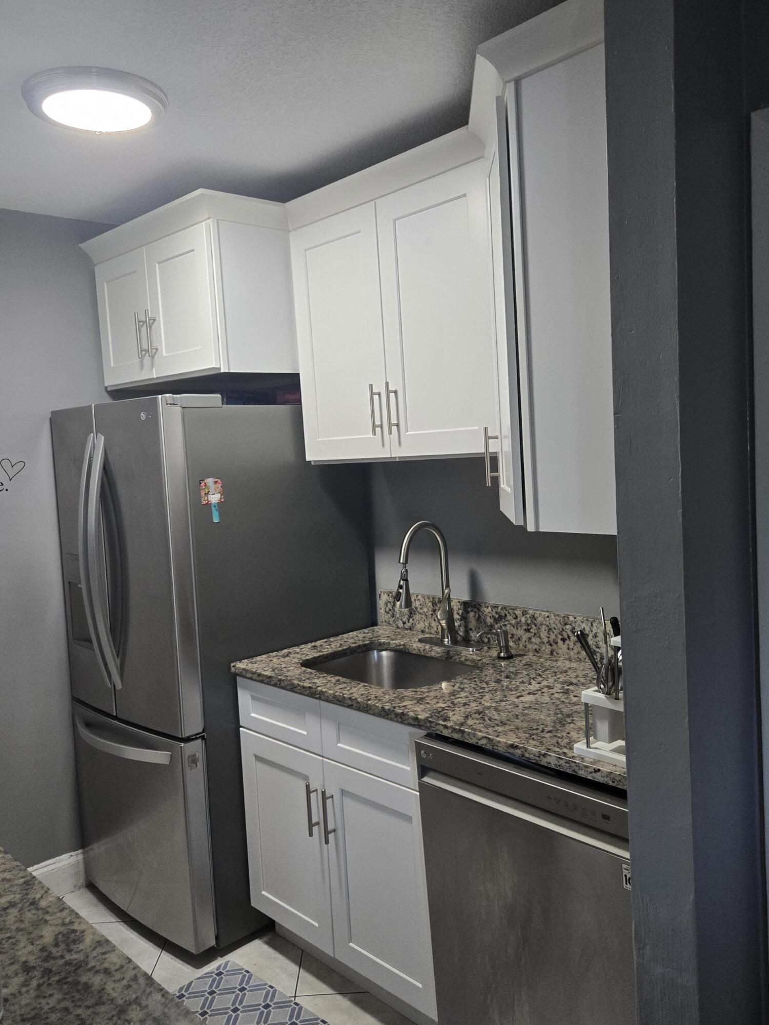 CROSSINGS OF BOYNTON BEACH CONDO - Residential