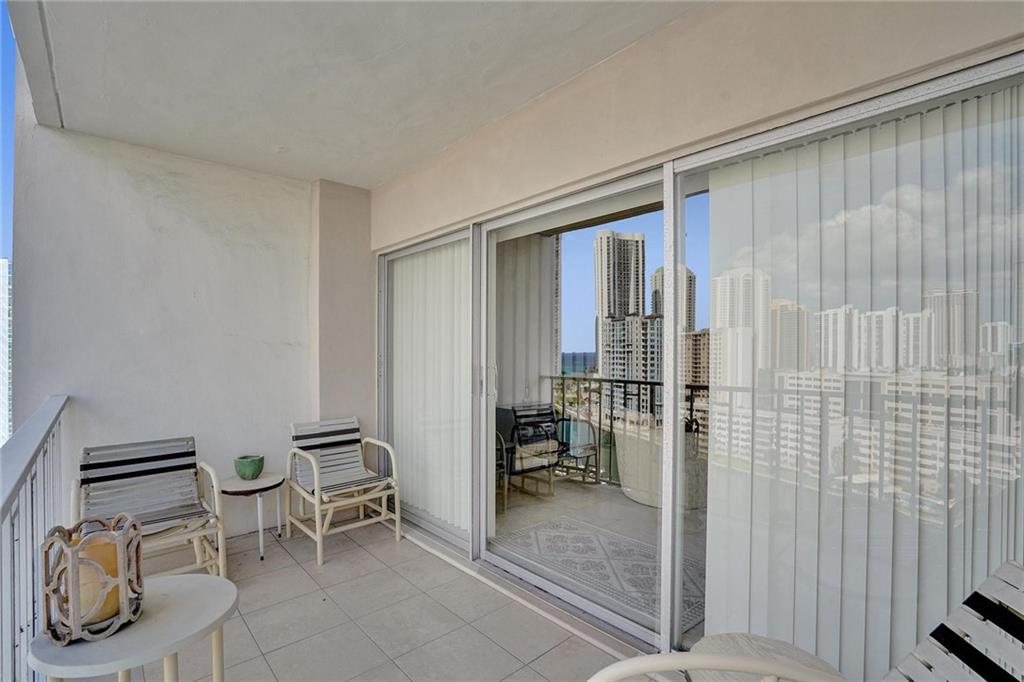 ARLEN HOUSE - Residential