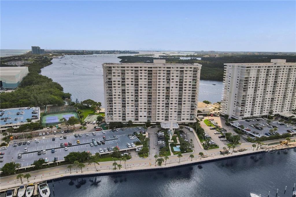 ARLEN HOUSE - Residential