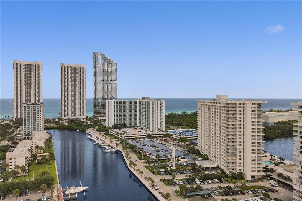 ARLEN HOUSE - Residential