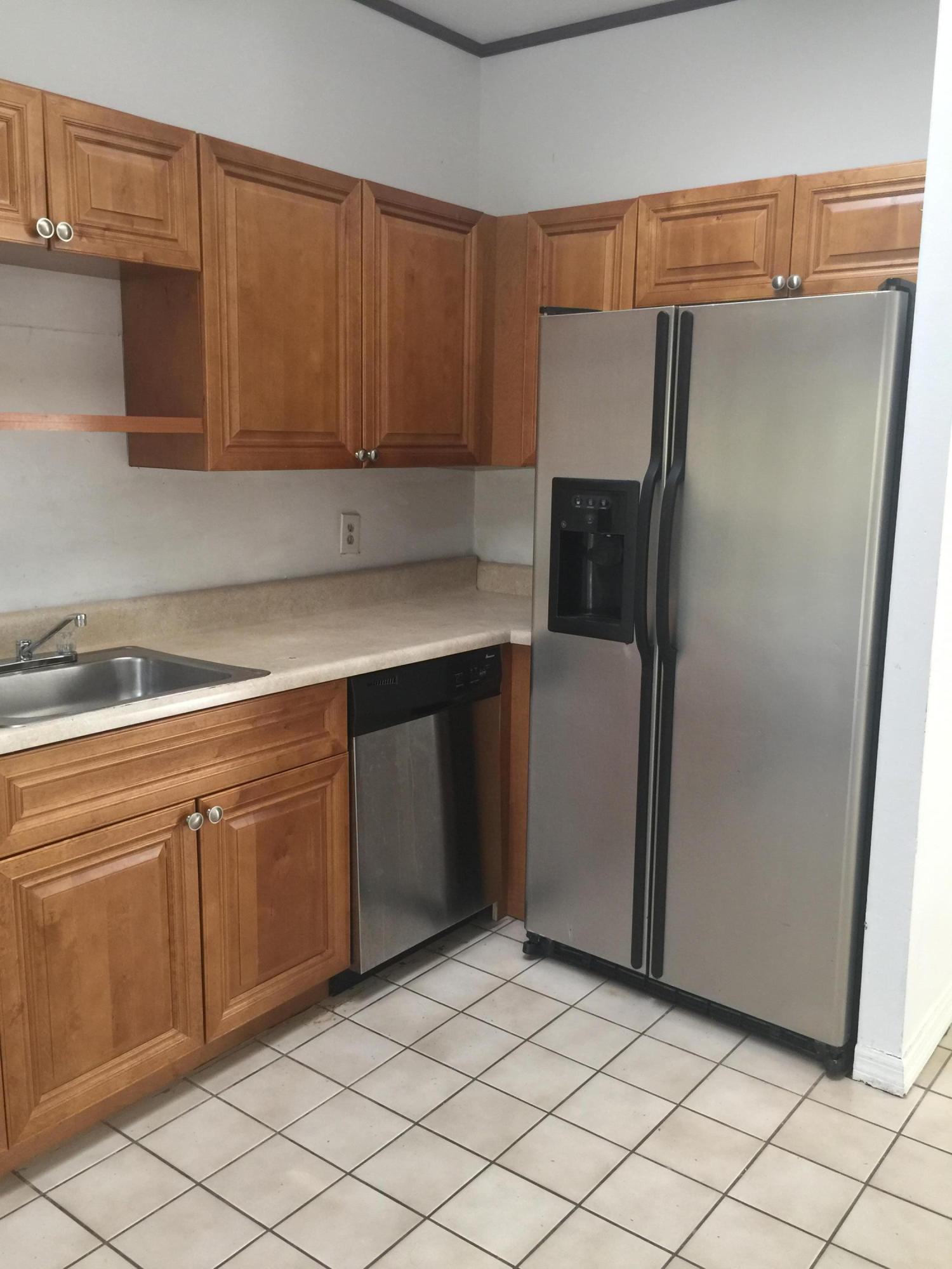 STRAWBERRY LAKES 3 - Residential Lease