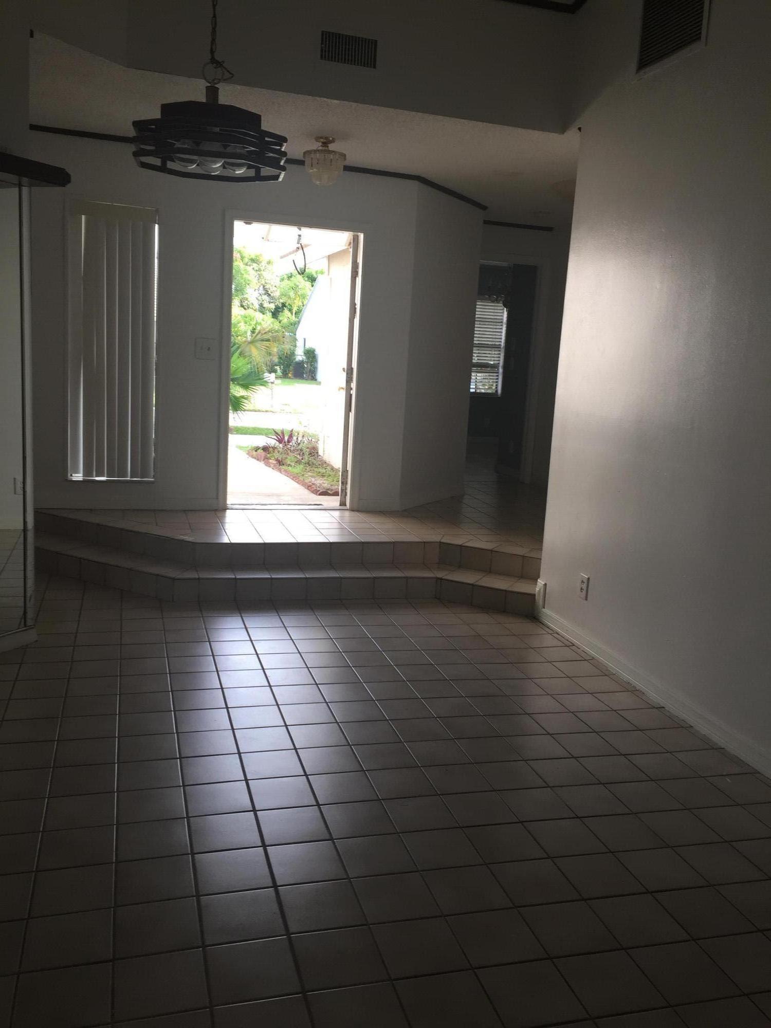 STRAWBERRY LAKES 3 - Residential Lease