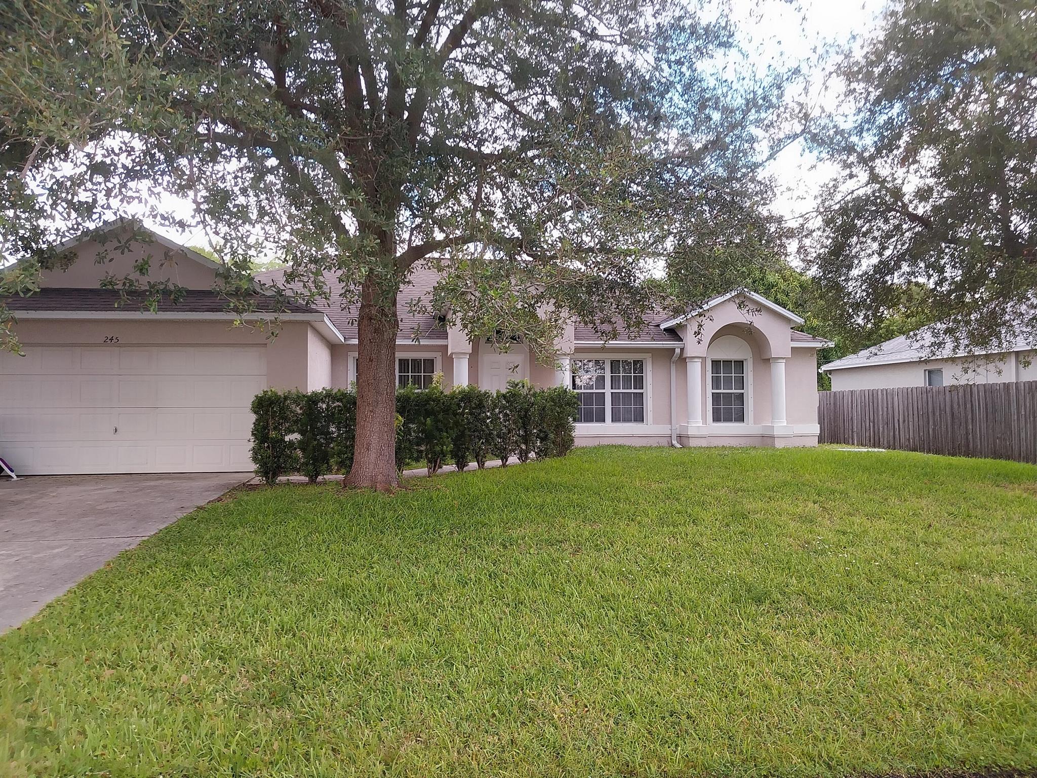 PORT ST LUCIE SECTION 13 - Residential