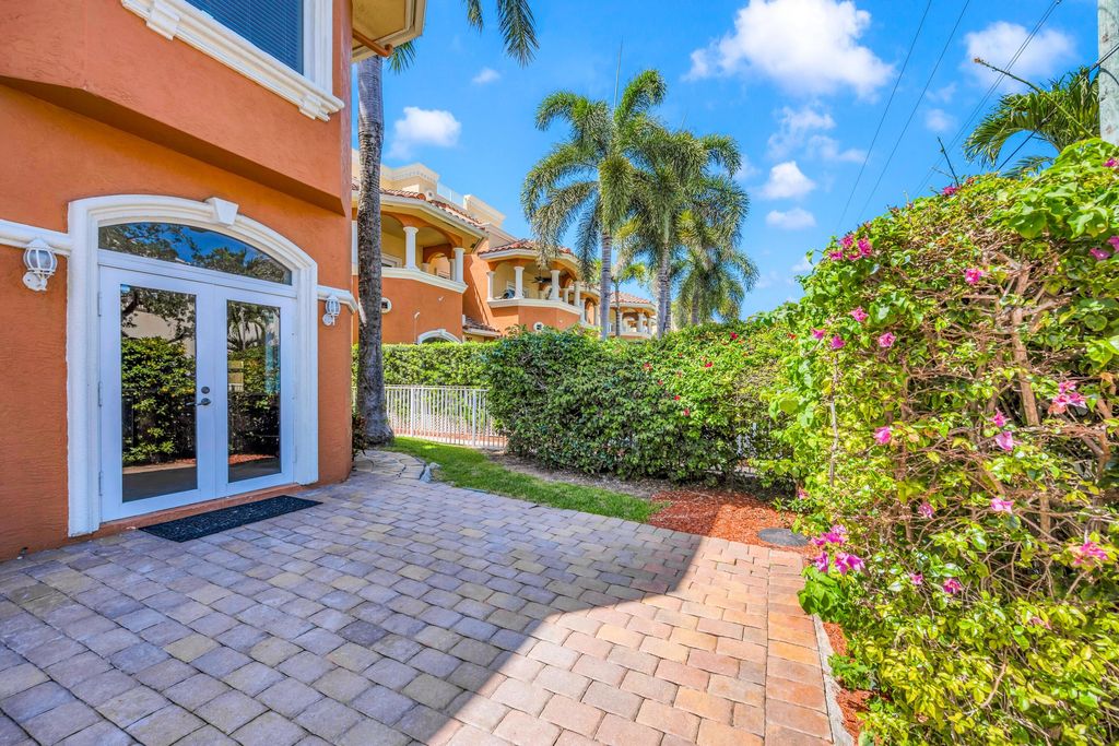 Photo of 903 NE 17th Way #104, Fort Lauderdale, FL 33304 (MLS # B26014858)