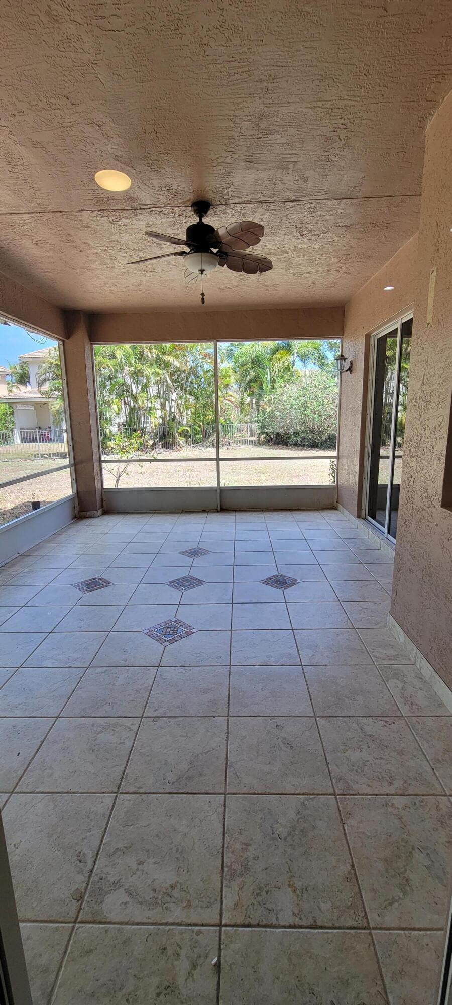 ANDROS ISLE PAR D-1 - Residential Lease