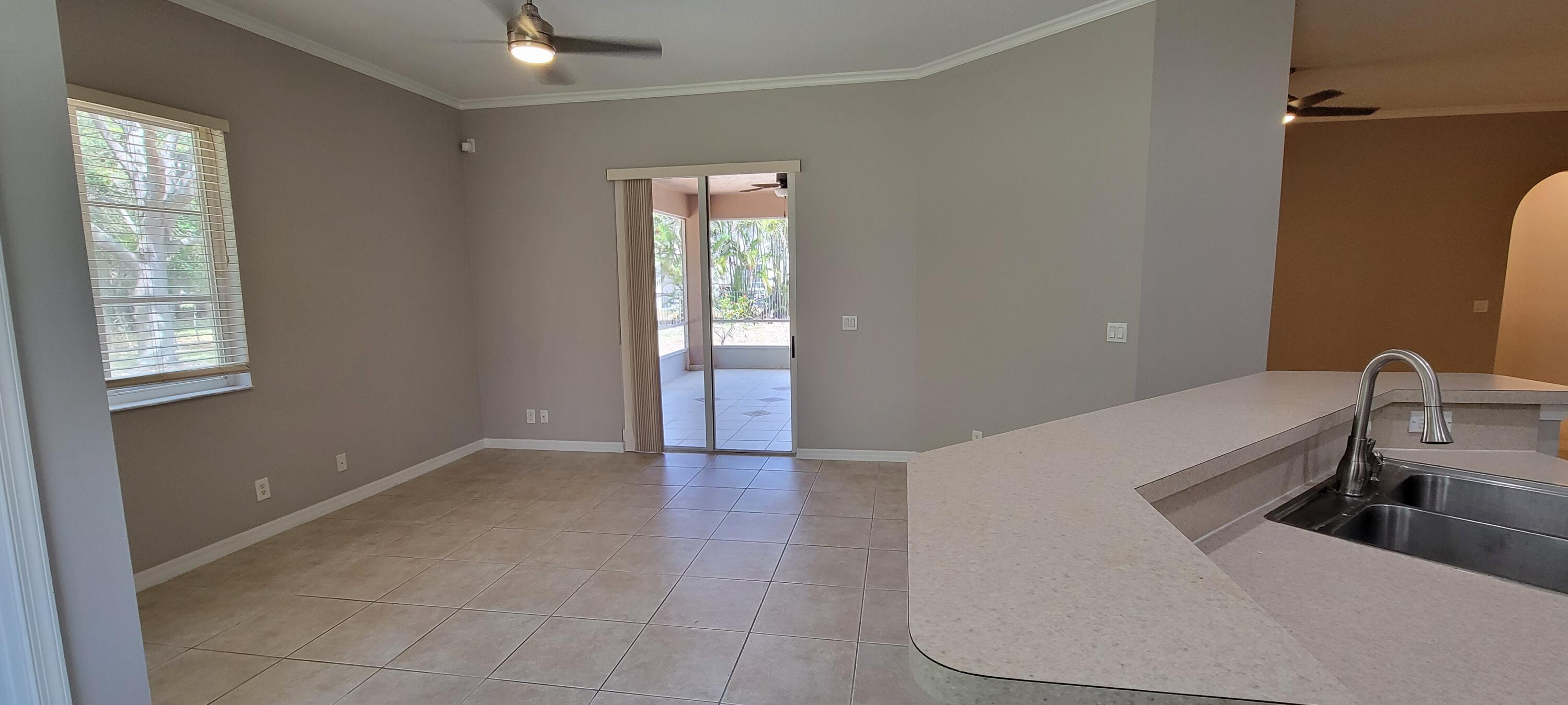 ANDROS ISLE PAR D-1 - Residential Lease