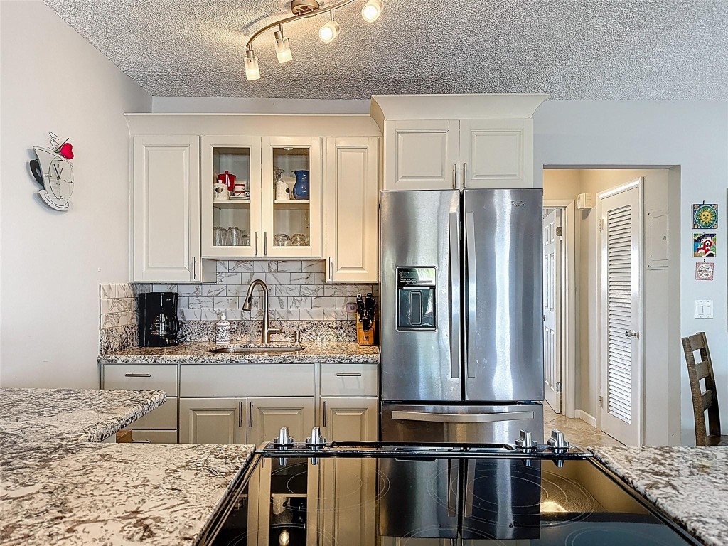 ROLEN LAKE GARDENS - Residential