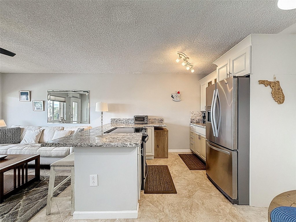 ROLEN LAKE GARDENS - Residential