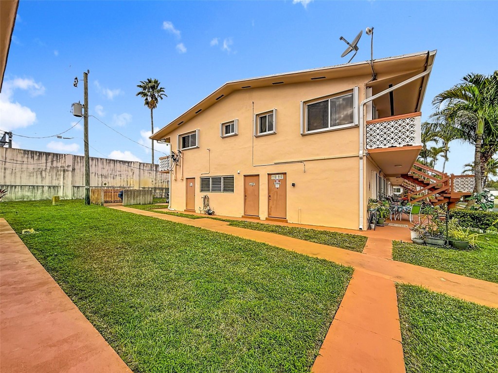 ROLEN LAKE GARDENS - Residential