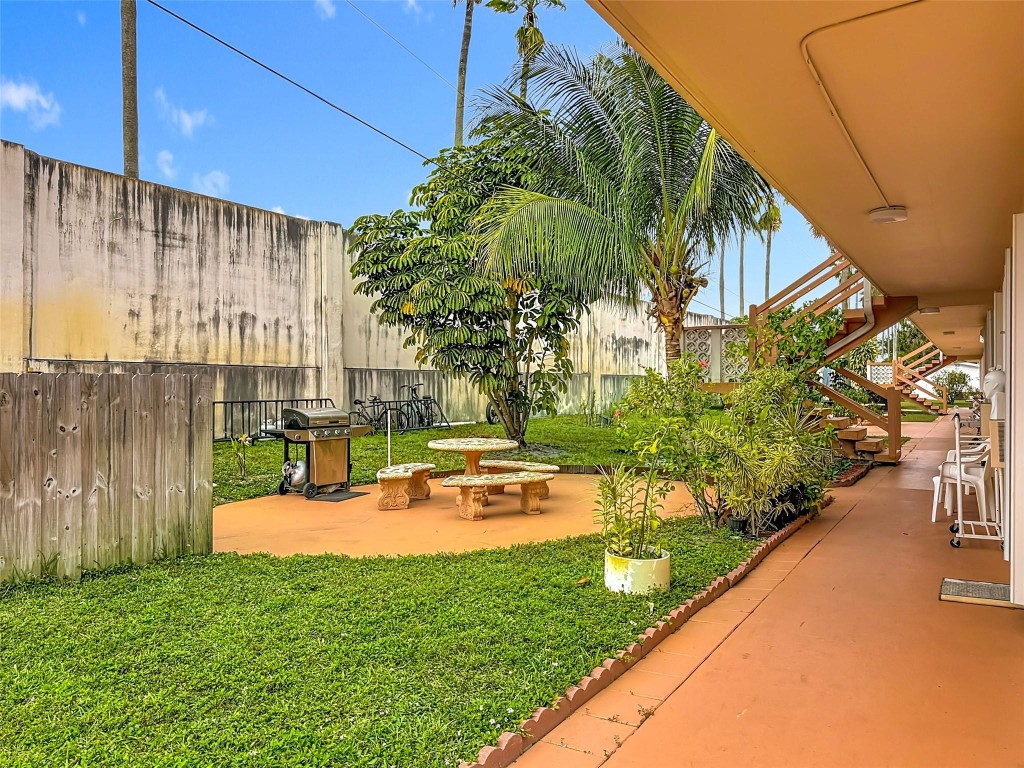 ROLEN LAKE GARDENS - Residential