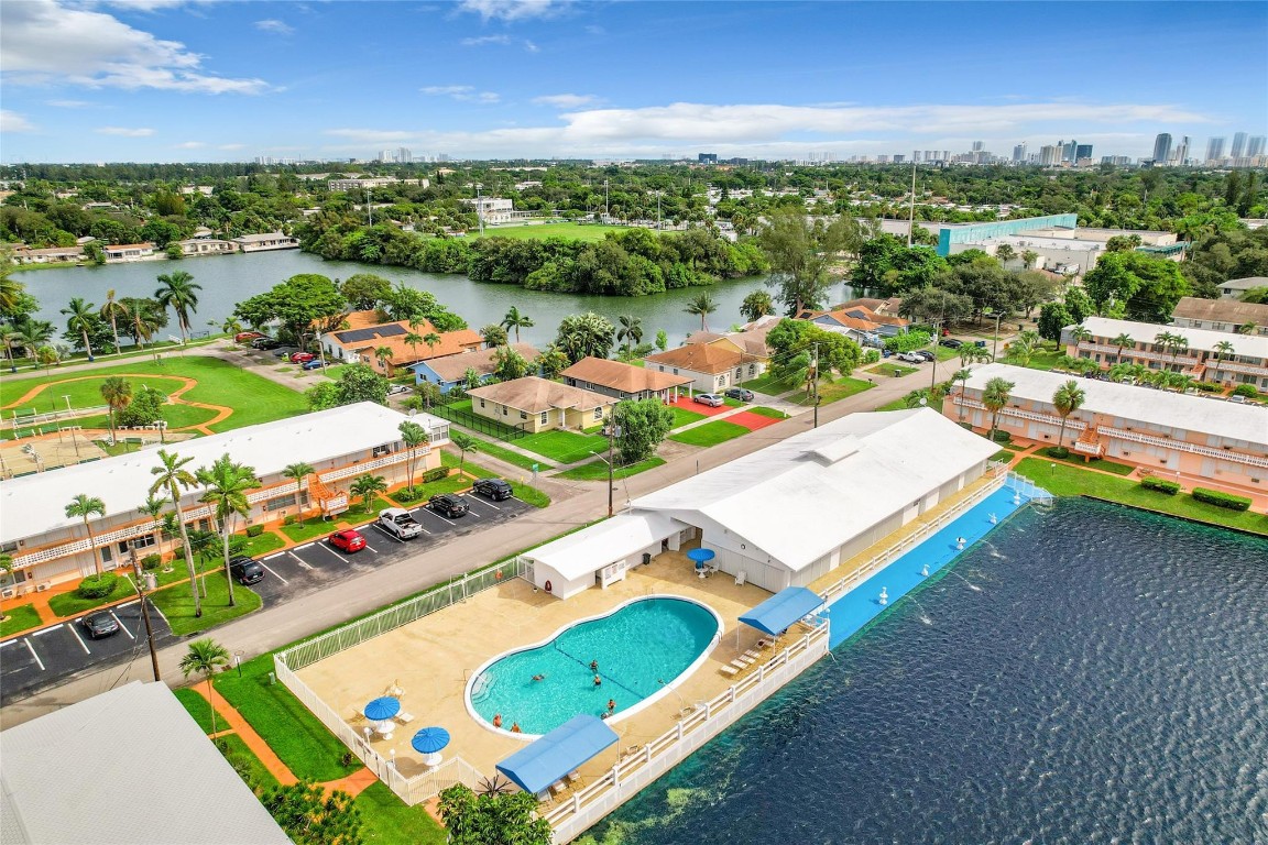 ROLEN LAKE GARDENS - Residential