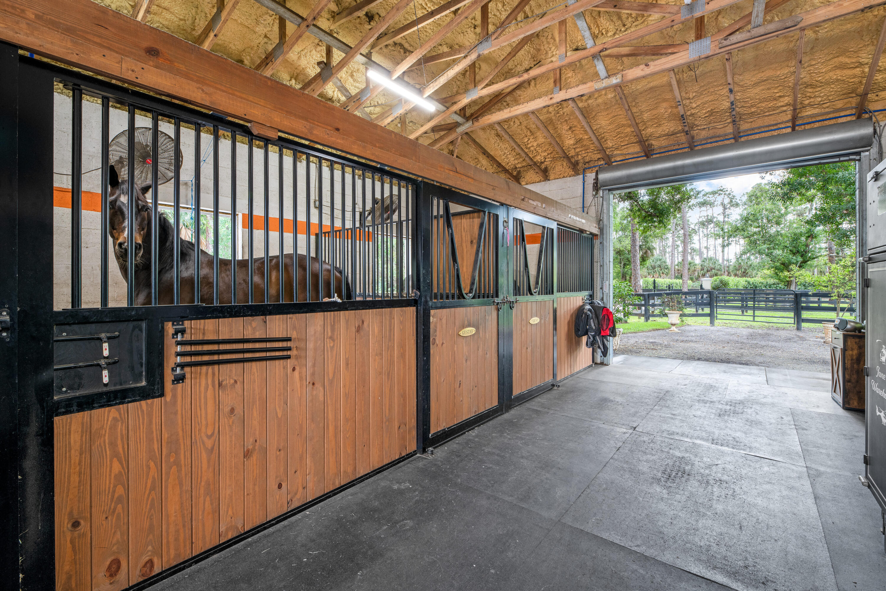 LOXAHATCHEE GROVES - Residential Lease