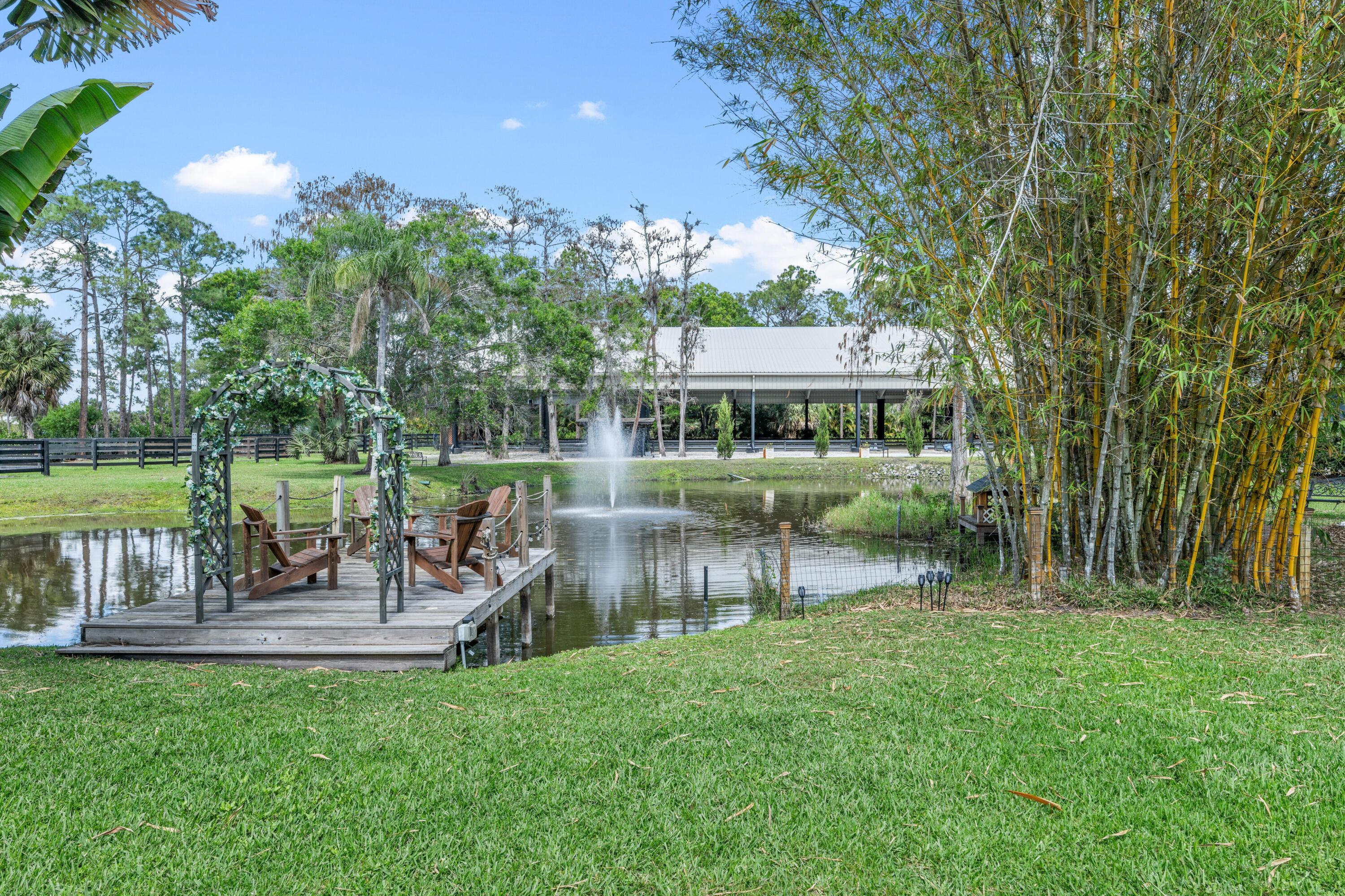 LOXAHATCHEE GROVES - Residential Lease