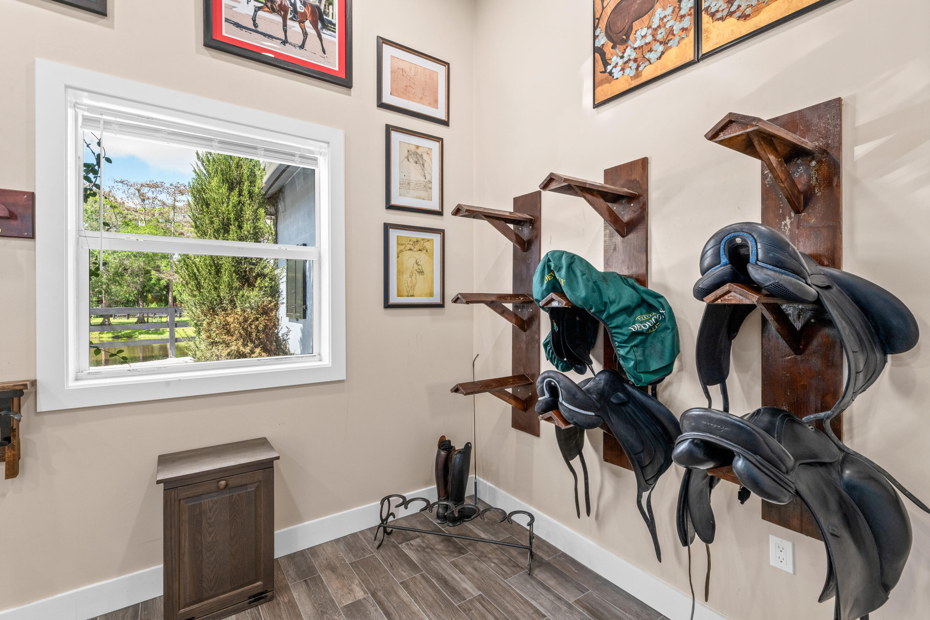 LOXAHATCHEE GROVES - Residential Lease