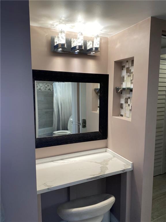 El Lago - Residential