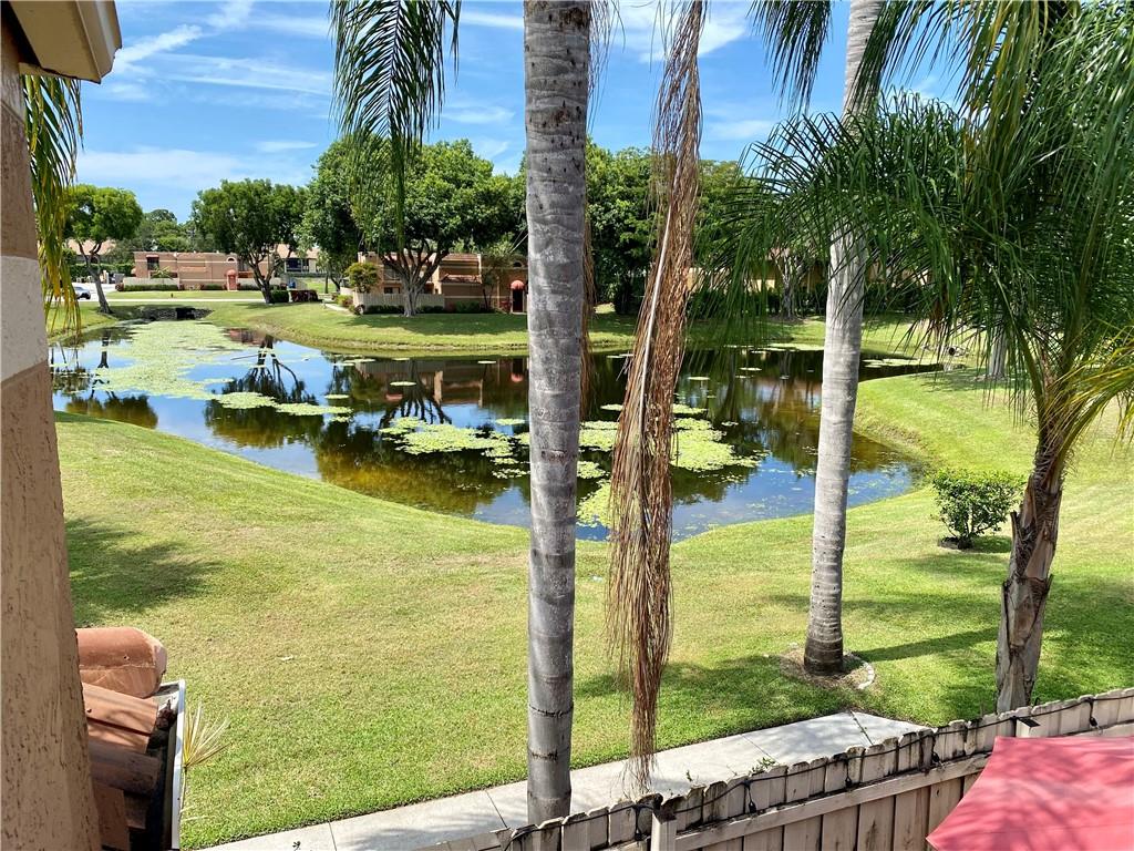 El Lago - Residential