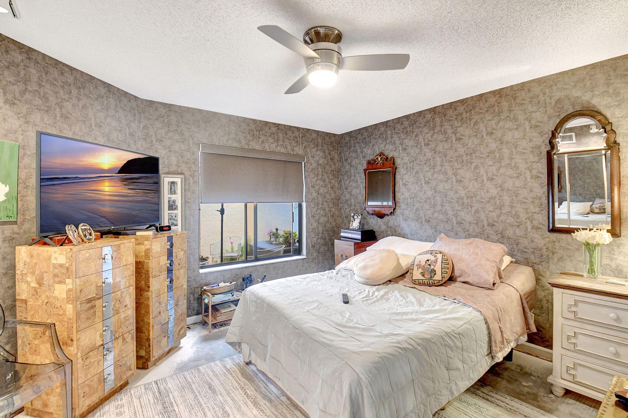 GLENEAGLES CONDO IV - Residential