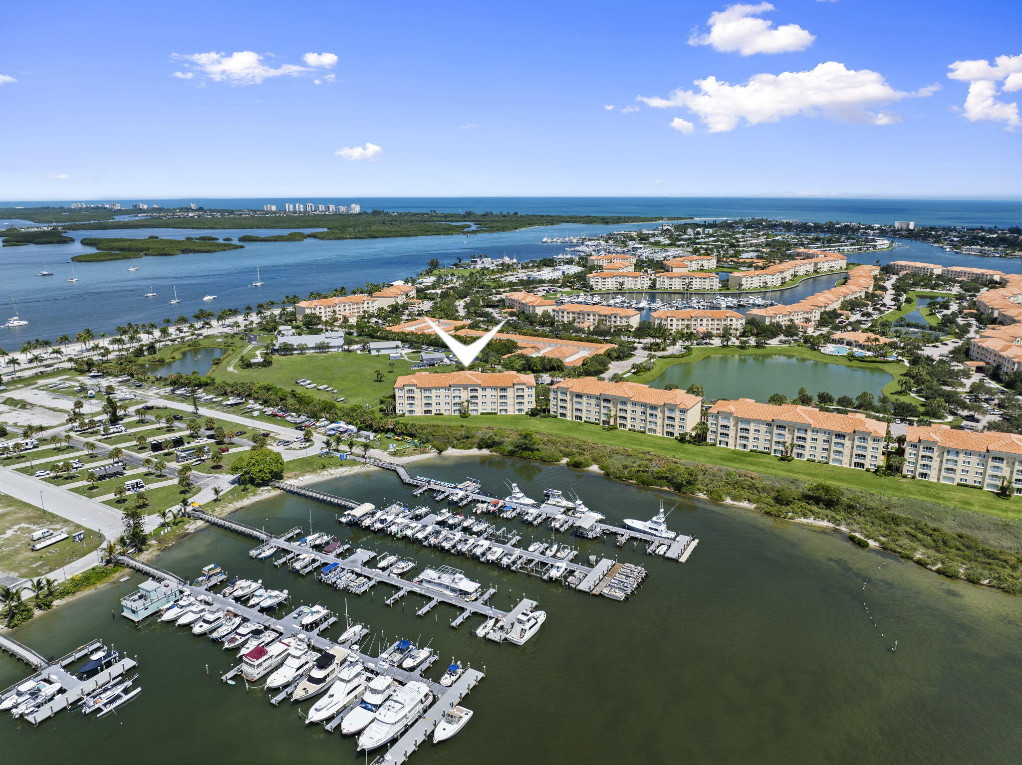 HARBOUR ISLE AT HUTCHINSON ISLAND WEST - Residential