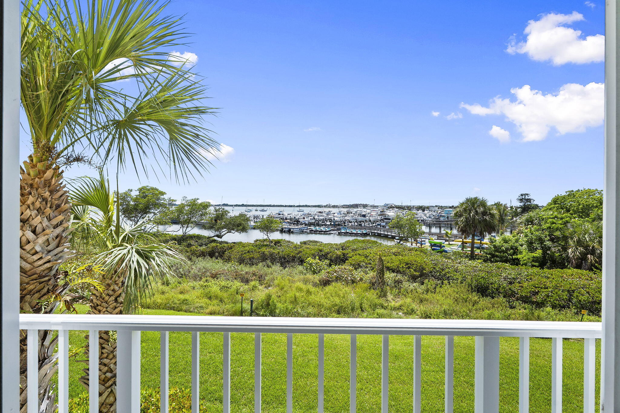 HARBOUR ISLE AT HUTCHINSON ISLAND WEST - Residential
