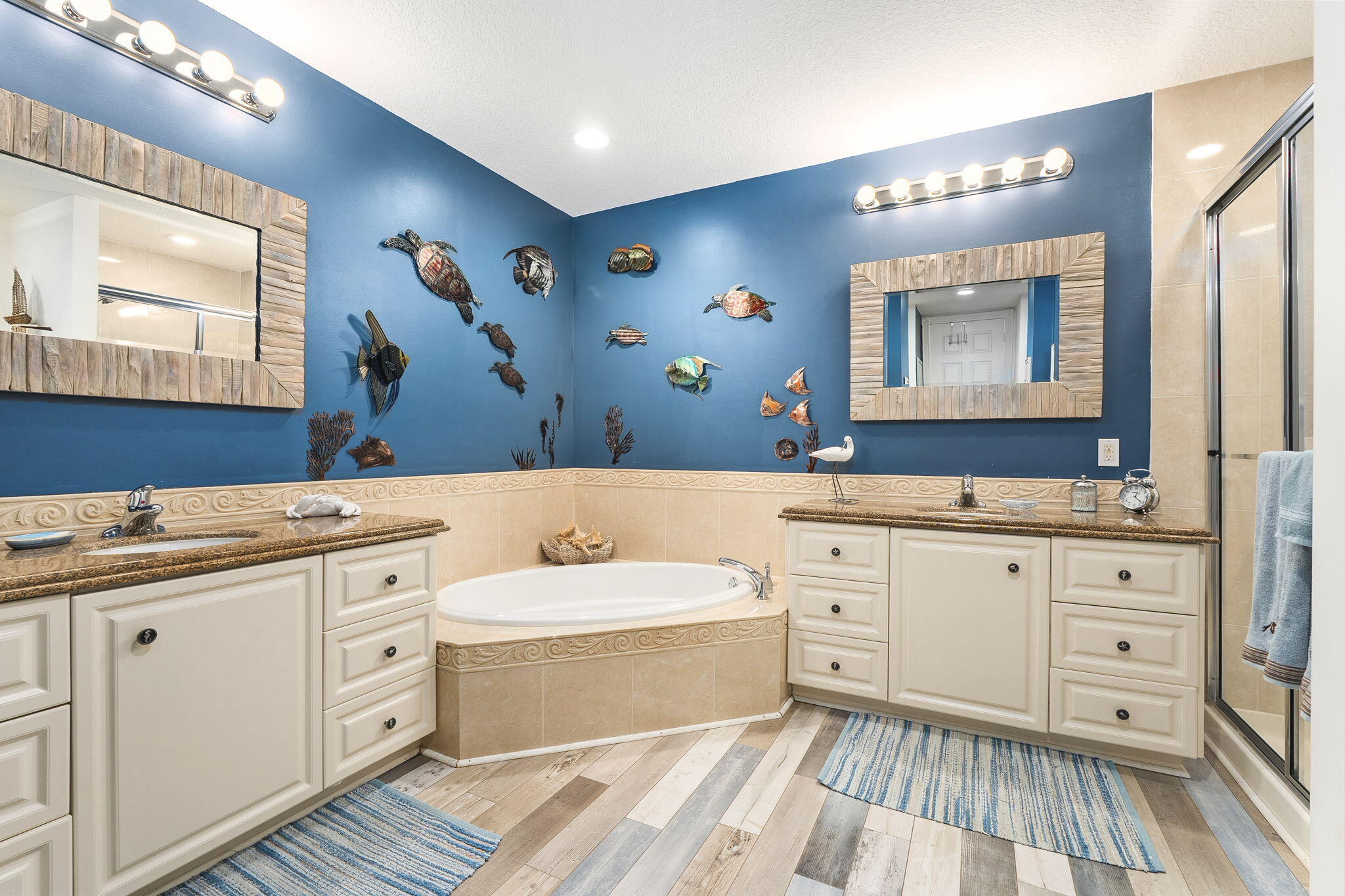 HARBOUR ISLE AT HUTCHINSON ISLAND WEST - Residential