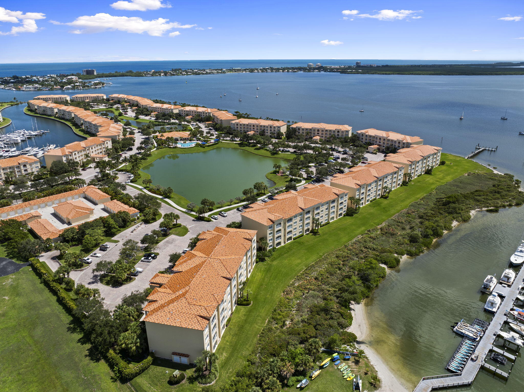 HARBOUR ISLE AT HUTCHINSON ISLAND WEST - Residential