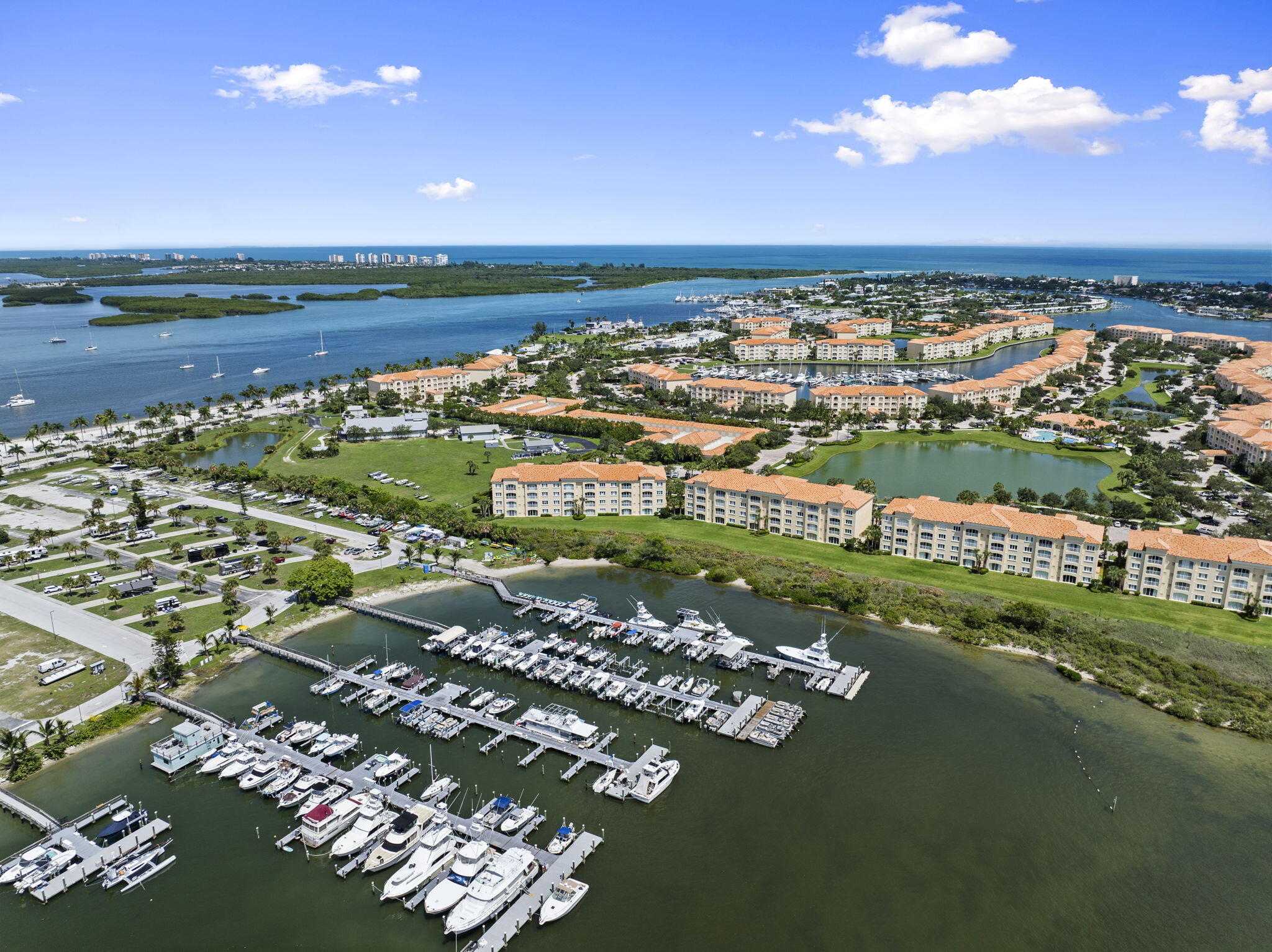 HARBOUR ISLE AT HUTCHINSON ISLAND WEST - Residential