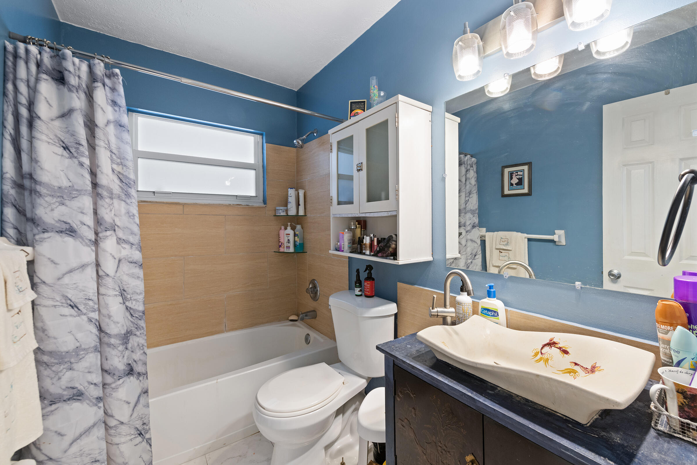 PORT SALERNO VILLAGE - Residential