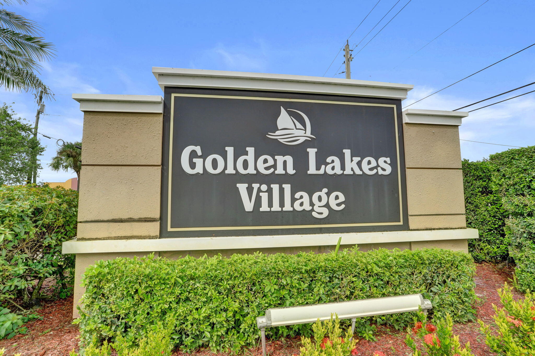 130 Lake Meryl Drive