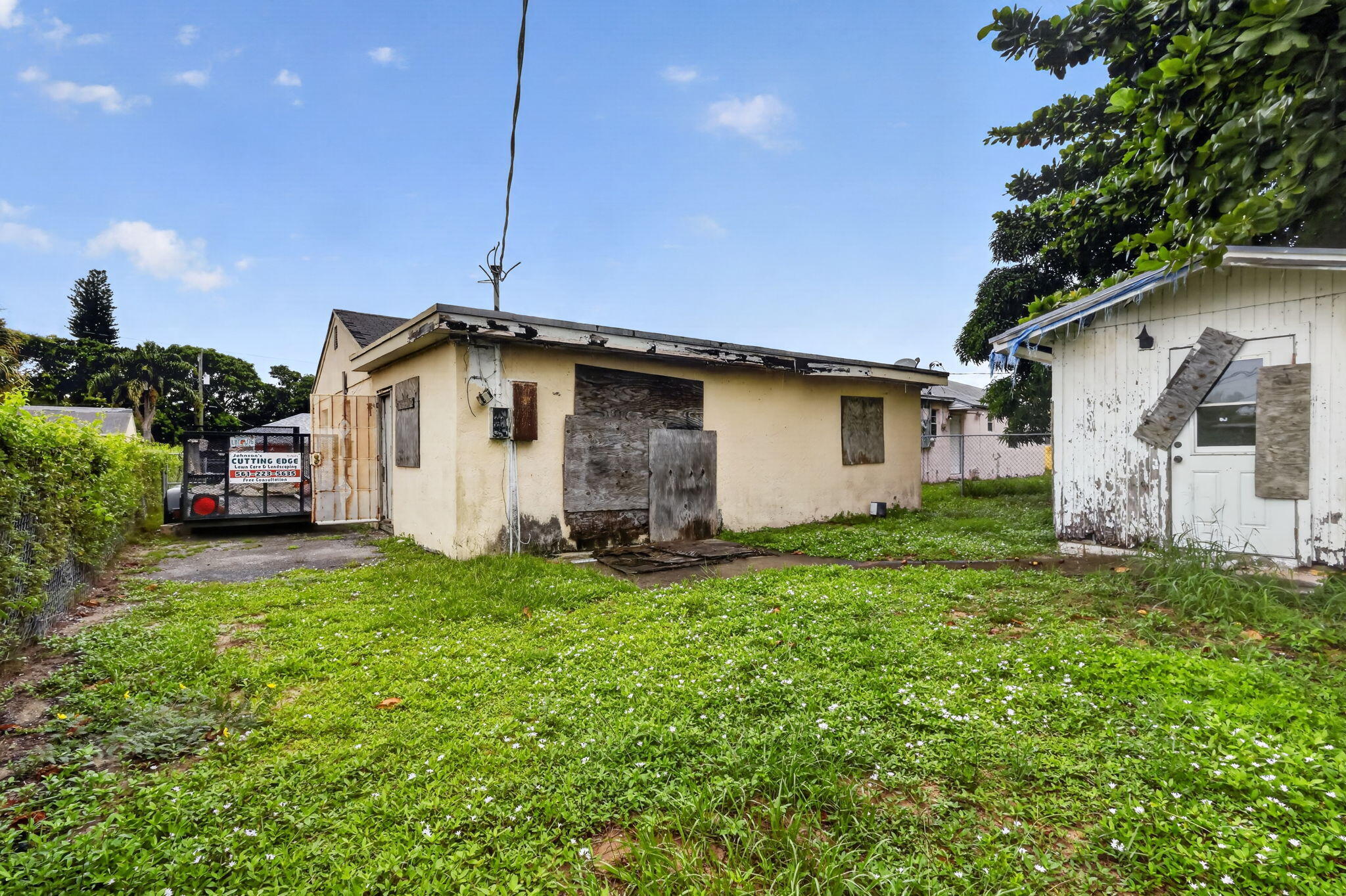 825 W 5th Street, Riviera Beach, FL, 33404/$200,000 3 825 W 5th Street