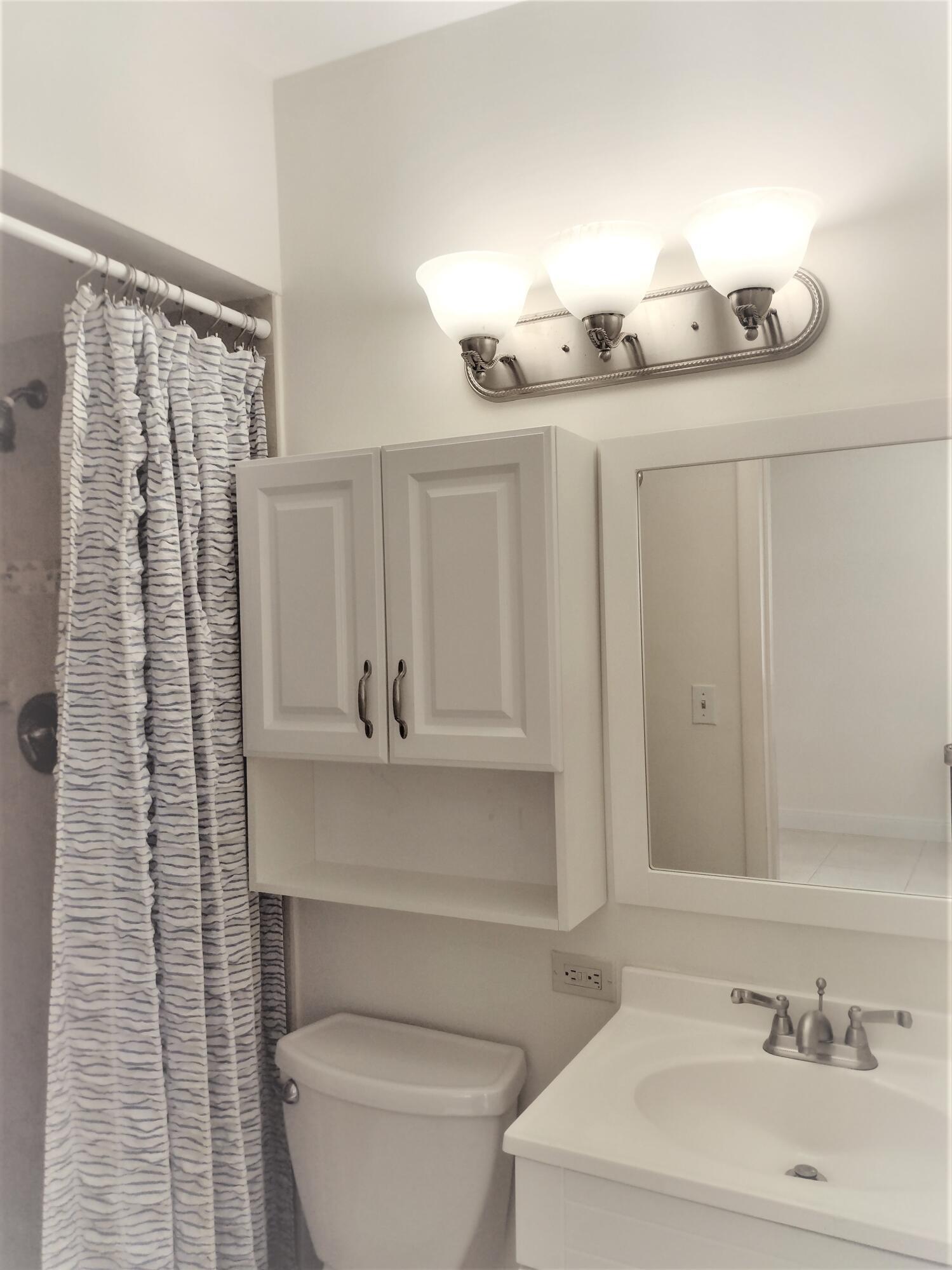 BOCA RATON HARBOUR APTS CONDO - Residential