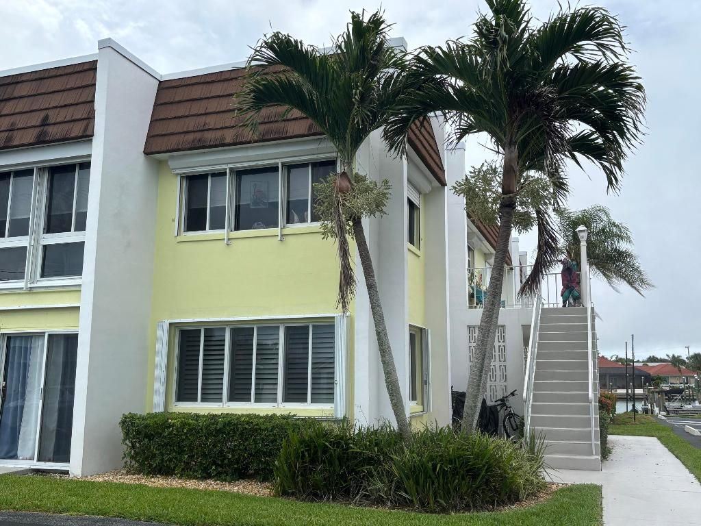 Photo of 1309 Bayshore Drive #104, Fort Pierce, FL 34949 (MLS # R11096266)