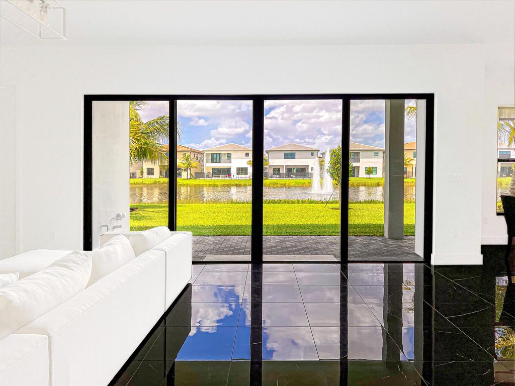 Photo of 8086 Laurel Falls Drive, Boca Raton, FL 33496 (MLS # R10908691)