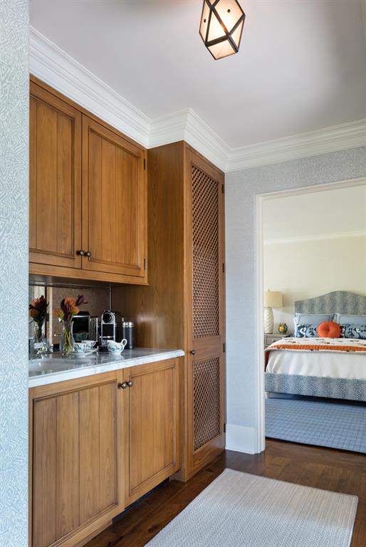 OCEAN PARK H W ROBBINS ADD IN - Residential