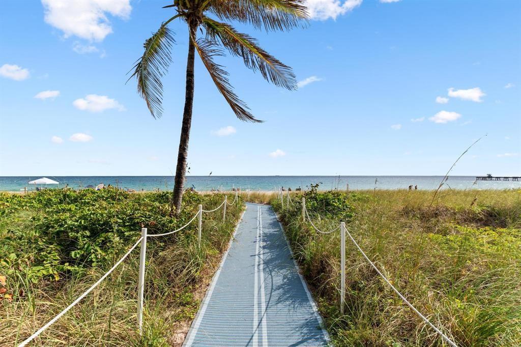 4511 El Mar Dr 211