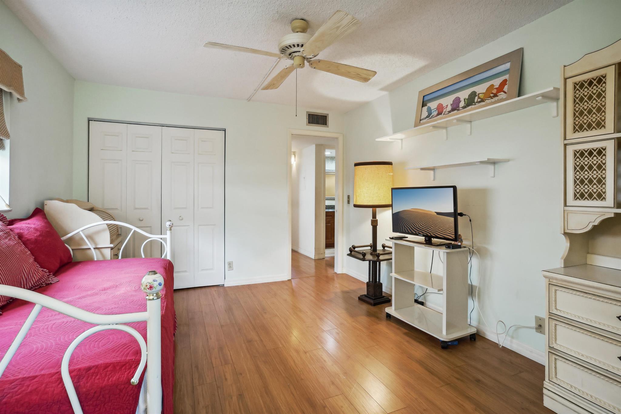 KINGS POINT PIEDMONT CONDOS - Residential