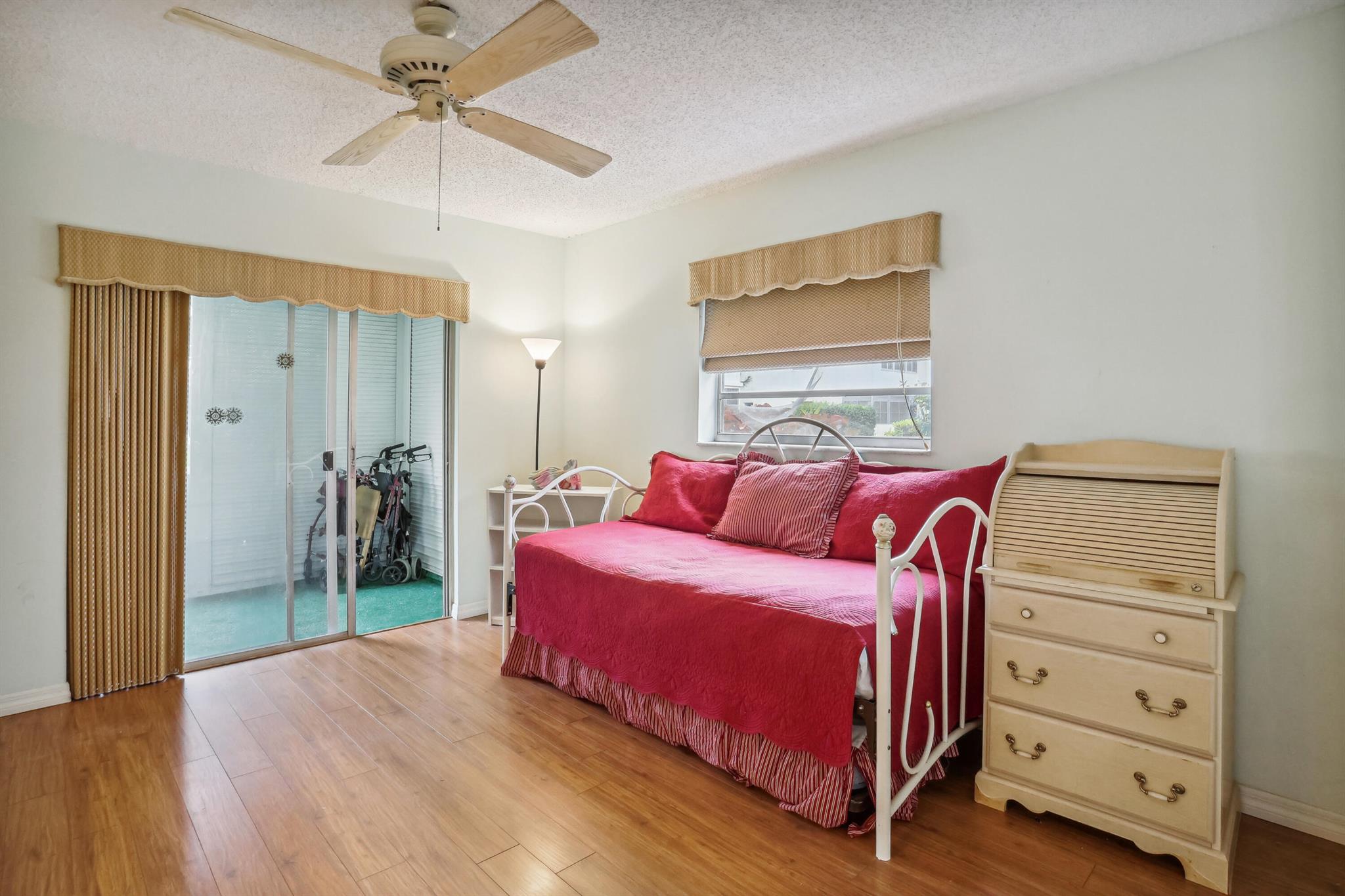 KINGS POINT PIEDMONT CONDOS - Residential