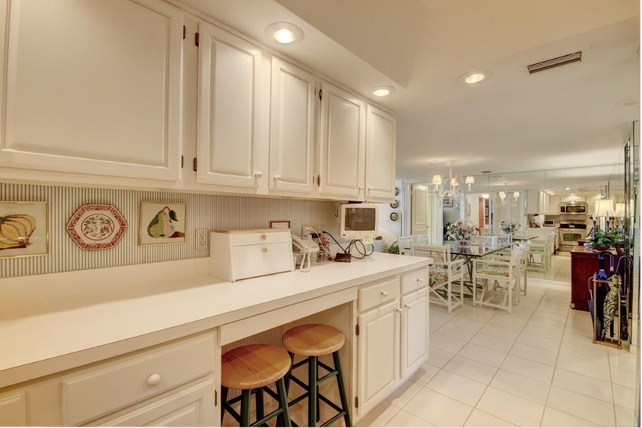 SEA RANCH CLUB OF BOCA II CONDO - Residential Lease