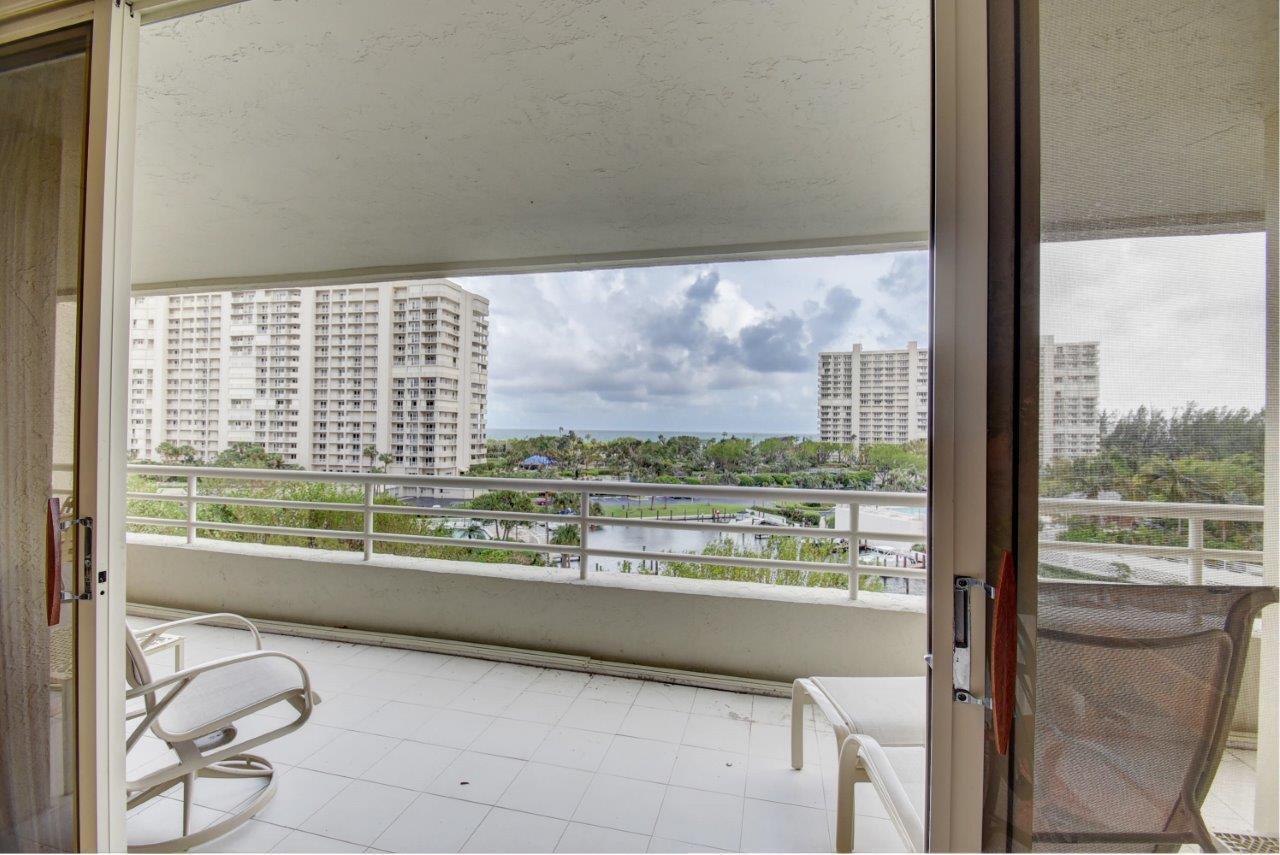 SEA RANCH CLUB OF BOCA II CONDO - Residential Lease