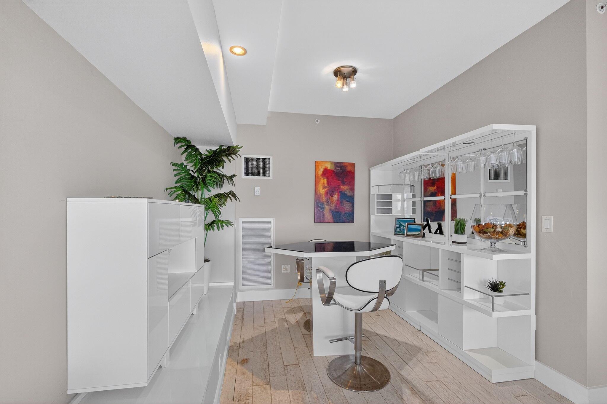 MILLENNIUM TOWER CONDOMIN - Residential