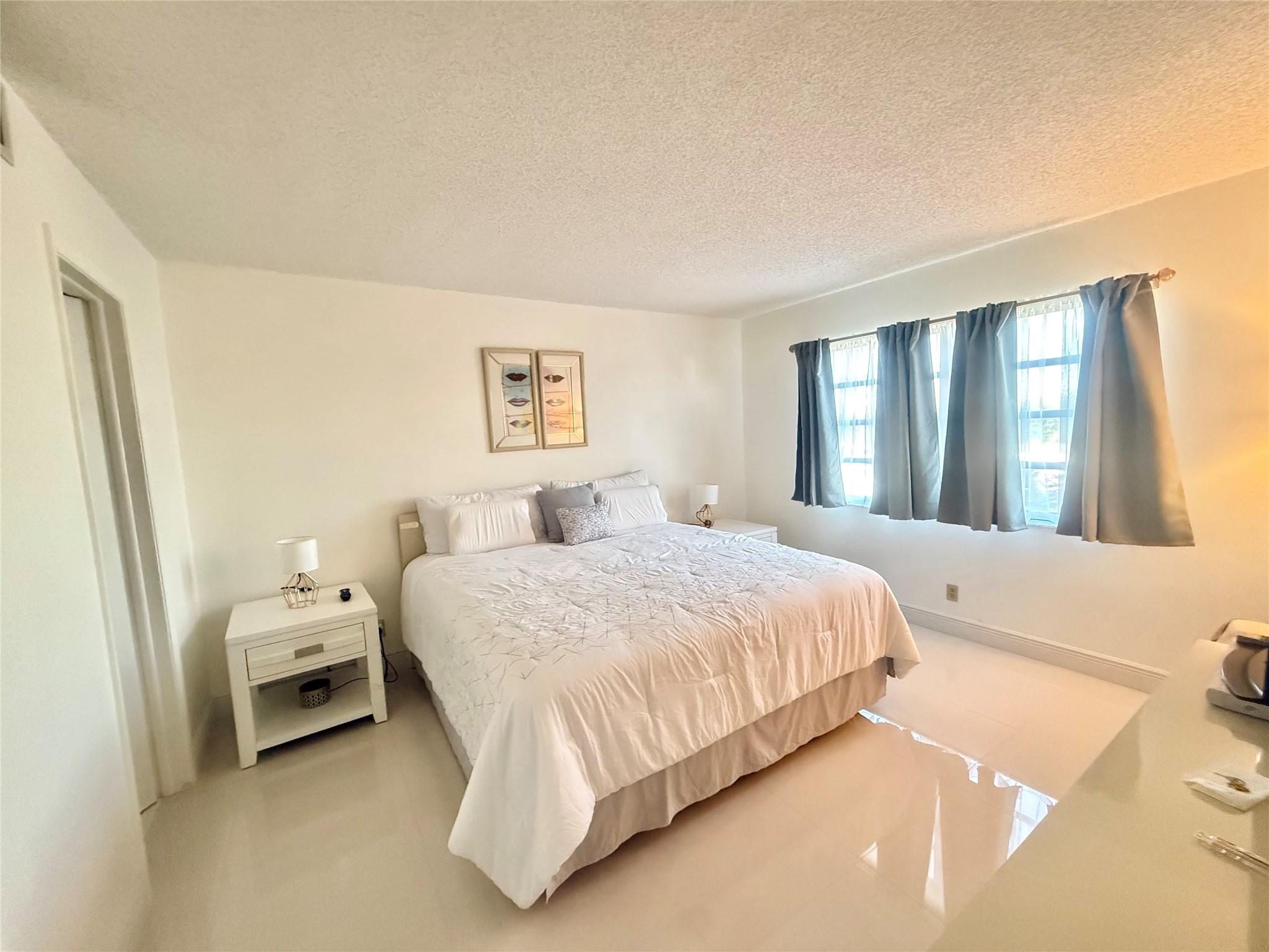 Sunrise Palm Beach Condo - Residential Lease